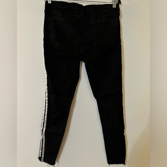 EUC- Articles of Society Black Sarah skinny jeans w/white race stripe frayed hem - Picture 8 of 15